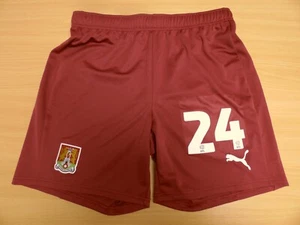 NORTHAMPTON TOWN FC | 24 | RYAN HAYNES | PANTALONES CORTOS USADOS A JUEGO 2023/2024 | Talla L - Imagen 1 de 3