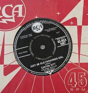 EARTHA KITT - JUST AN OLD FASHIONED GIRL - 7" Vinyl 45 RPM - RCA 1087 - Picture 1 of 2