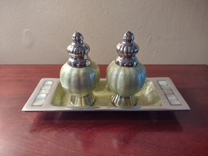 Julia Knight Peony 4" Salt & Pepper Set w/ Matching Tray --- Mojito Green - Picture 1 of 5