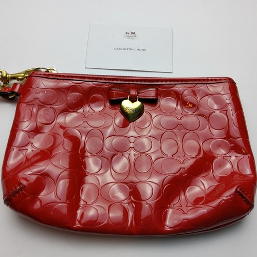 Pochette portafoglio portafoglio Coach Firma pelle brevettata cuore