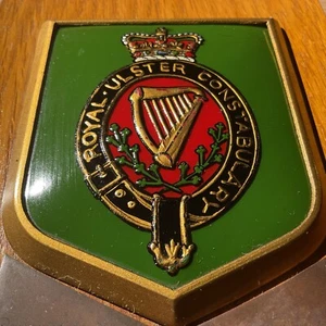 VINTAGE ROYAL ULSTER CONSTABULARY (RUC), NORTHERN IRELAND POLICE PLAQUE/SHIELD - Picture 1 of 10