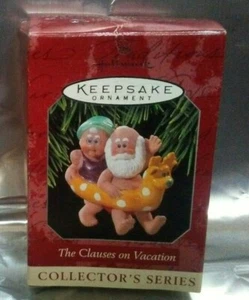 HALLMARK KEEPSAKE ORNAMENT ~ THE CLAUSES ON VACATION ~ 2nd in SERIES ~ 1998 *NEW - Picture 1 of 1