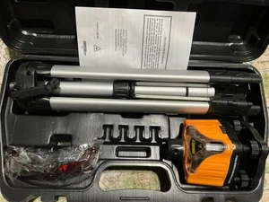 Johnson Manual Leveling Rotary Laser Kit WITH CASE-Model No. 40-0918 - Picture 1 of 3