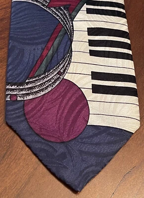Corbata de cuello Upbeat By Roffe con estampado de teclas de piano 100 % seda para hombre hecha en Estados Unidos Foto 1 de 4