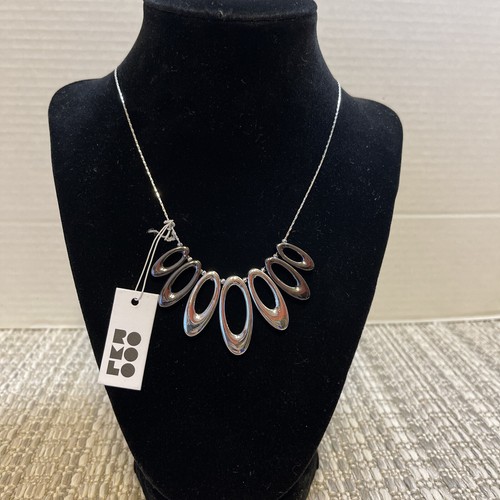 VETEMENTS ROMOLO collana lunga dichiarazione alta moda con palline ovali color argento