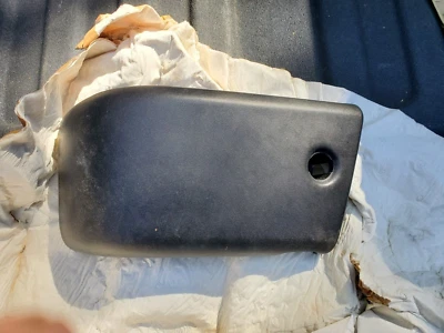 tapa de extremo de parachoques Foto 1 de 3