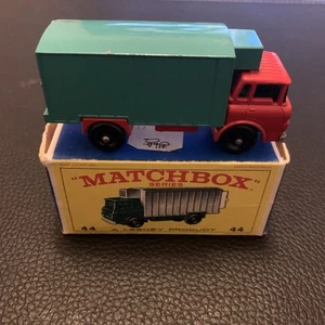 Matchbox Lesney No. 44 (Red/Green) Refrigerator Truck with Original Box - Picture 1 of 11