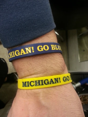 Michigan Wolverines Wristbands Bracelet NCAA "MICHIGAN! GO BLUE!" Set Of 2 Cover