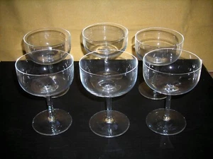 6 BICCHIERI IN VETRO COPPA MACEDONIA/GELATO VINTAGE - Foto 1 di 3