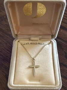 14K Yellow Gold Filled Cross Pendant Necklace Jewelmont - Picture 1 of 7