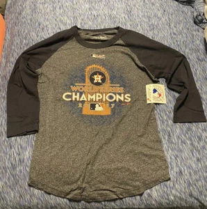 Women's S Houston Astros Majestic Navy 2017 WS Champion 3/4 Sleeve Shirt NWT - Picture 1 of 3