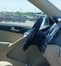 2013 Volkswagen Tiguan LH Driver Steering Wheel Airbag OEM - Image 1 of 3