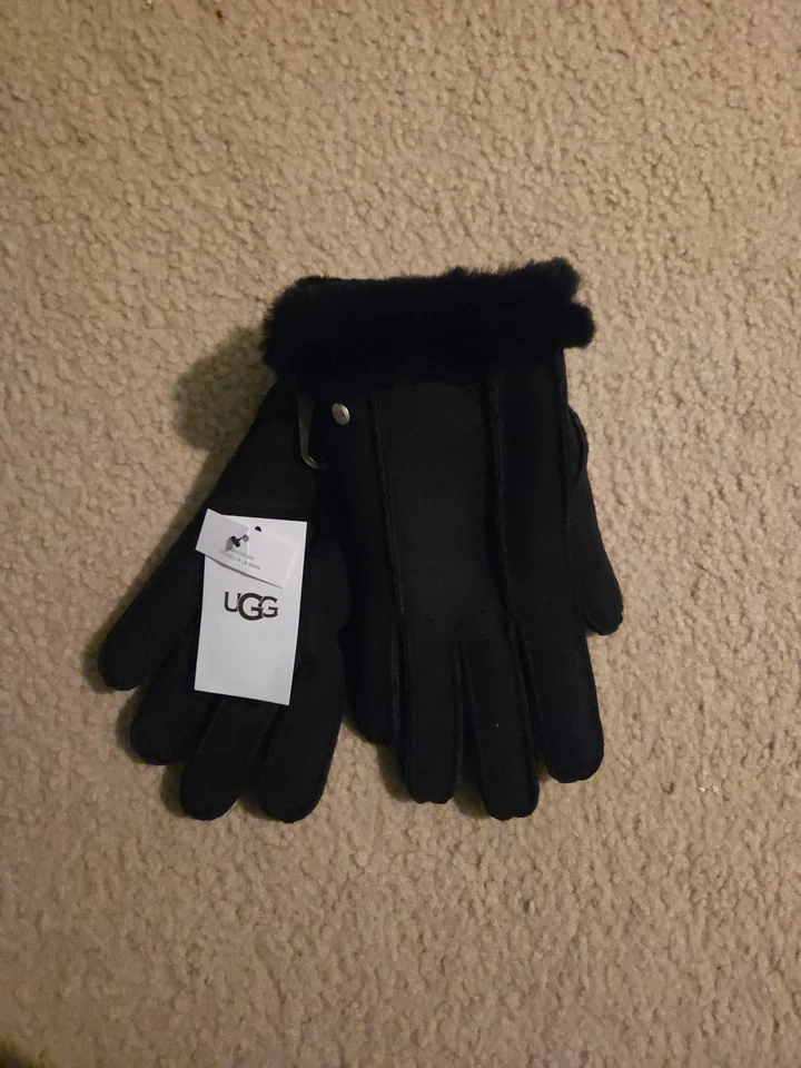 Guantes perforados para mujer Ugg medianos negros nuevos con etiquetas  Foto 1 de 4
