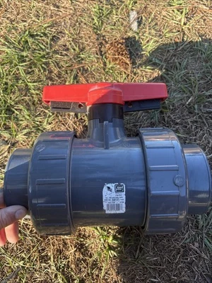 Spears 1822-030 PVC Válvula de bola Unión en línea 3" IPS NSF-61 Foto 1 de 2