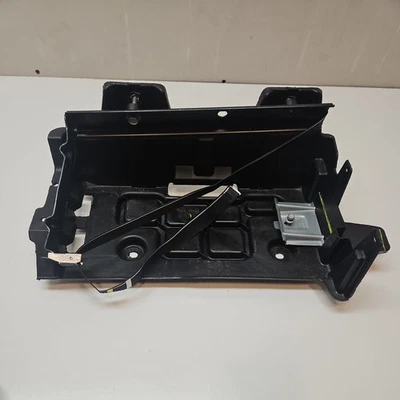 2023 Dodge Challenger аккумулятор коробка лоток 05112061AK 12045 A2 - Изображение 1 из 4