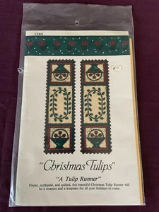 St Nicole Patterns: "A Tulip Runner" Applique Christmas Piece - Picture 1 of 2