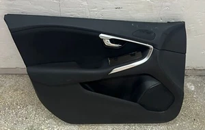 INNENVERKLEIDUNG TÜR VORNE LINKS VOLVO V40 2017 - Bild 1 von 4