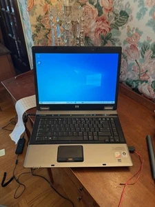 Portátil HP Compaq 6730b - Core 2 Duo / 256GB SSD / Windows 10 - Wi-Fi no funciona - Imagen 1 de 11