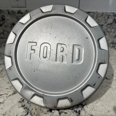 1961-1966 FORD F100 F150 Truck Bottle Cap Hubcap Dog Dish 8" Clip Single GUC - Image 1 of 4