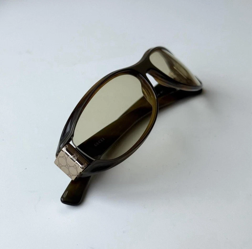 Gafas de sol vintage futuristas Gucci GG2549/S Foto 1 de 4
