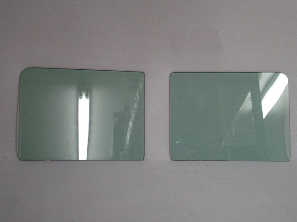 Parabrisas Cristal 2 piezas Verde Chevrolet Pontiac 1949-1952 Cupé y Sedán Styleline Foto 1 de 1