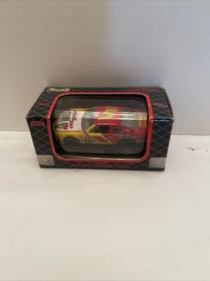 Terry Labonte 5 MAC Tools 1:64 Kelloggs Revell - Image 1 of 4