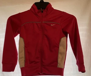 Girls Nike dri fit jacket pink size 5 has some picking on back see pic - Picture 1 of 5