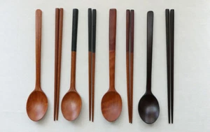 Juego de palillos de madera con palillos coreanos - Imagen 1 de 7