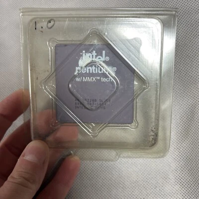 Intel Pentium MMX SL2RY Sockel 1657 Intel 92,95 A80503200 E3 - Bild 1 von 4