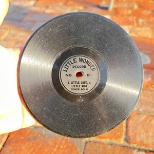 Old LITTLE WONDER RECORDS No. 100 A Little Love, A Little Kiss 78 RPM Columbia - Picture 1 of 2