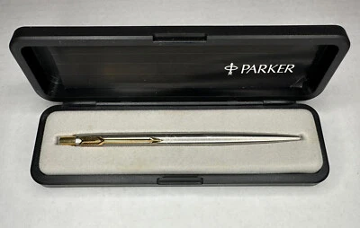 Шариковая ручка Parker с золотым зажимом из нержавеющей стали  - Изображение 1 из 4