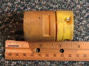 Woodhead 15A 125V 3-Prong Round Male Plug - Picture 1 of 4