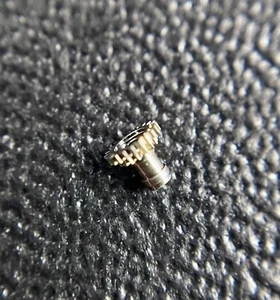 Genuine 2124Audemars Piguet 31080 Driver Cannon Pinion Assebled Height 2 mm Part - Picture 1 of 5
