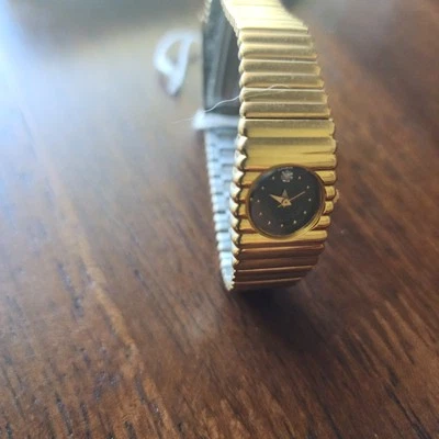 Oscar De La Renta Women Dress Gold Tone Expansion 18mm Quartz Watch 6" - Image 1 of 4