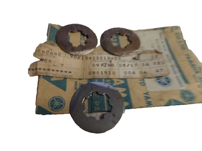 Arandelas de bloqueo Yamaha 1981-83 DT80 1975-78 FS1 1975 FS50 90215-13019 cantidad 3 nuevas Foto 1 de 4