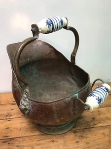 Vintage Copper Brass Ash Coal Scuttle Bucket Blue White Porcelain Handles Lion - Picture 1 of 14