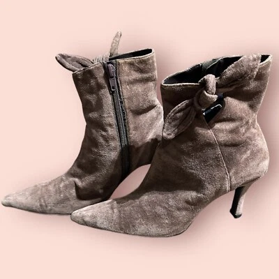 Newport News Botines Tostado Mujer Talla 7B Gamuza Almacenamiento Mantenido Punta Punta Punta Arco Foto 1 de 4