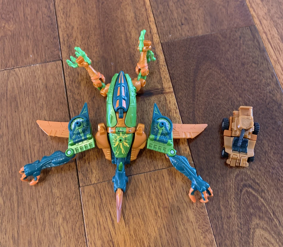 Transformers Armada Terrorsaur Incomplete with Mini-Con Ironhide Retired - Image 1 of 4