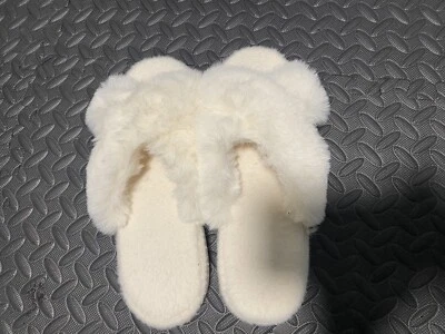 White Fluffy Slippers Size 9-10 Pre Owned Wedding Party Bride Bridesmaid - Image 1 of 4
