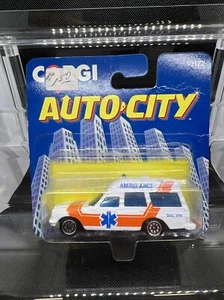 1993 CORGI AUTO-CITY MERCEDES BENZ 2200 BINZ AMBULANCE NEW ON CARD - Picture 1 of 5
