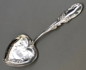Orleans by Frank Whiting sterling silver Bon Bon, Nut or Candy Spoon 5 5/8" - Picture 1 of 4