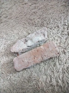 FELDBRANDSTEINE - Bild 1 von 5