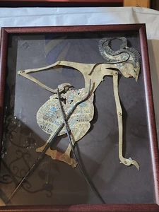 Wayang Kulit Indonesisch 19 Cent. Antike JAVANISCHE Puppen in Schattenbox Display - Bild 1 von 17