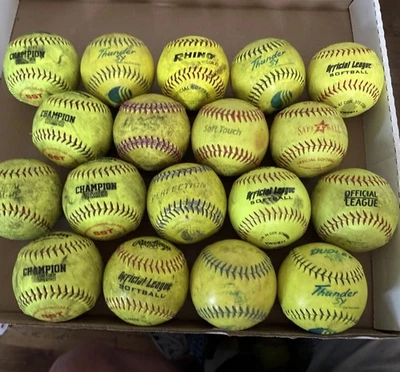 "Lote de 18 bolas de softbol de práctica de bateo de 11"" marcas mixtas bien usadas 🥎 Lote XX" Foto 1 de 4
