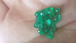 20 Natural Earth-mined Green Brazilian Emeralds, Pear Shape Cut 5.32 tcw Jewelry - Picture 1 of 2