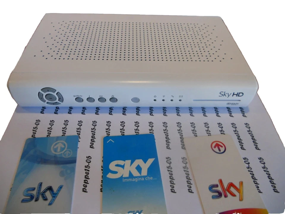 Decoder Sky HD bianco adatto per tessera Sky Q e Mysky mod. ds830ns / ds831ns - Immagine 1 di 4