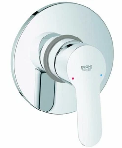 Grohe BAUEDGE SHOWER/BATH MIXER TRIM SET ONLY Lever Handle, Polished Chrome - Picture 1 of 2