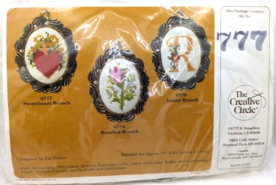 VTG Sweetheart Brooch Creative Circle Counted Cross Stitch Kit #777 Opened 1982 Foto 1 de 4
