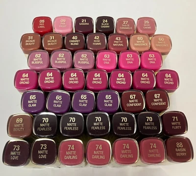 Lápiz labial Milani declaración de color 22 colores a elegir vitaminas difuminadas Foto 1 de 2