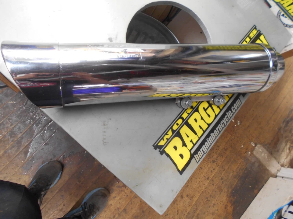 09 Hyosung GT650R STOCK OEM  Exhaust Pipe Muffler Slip On Can Silencer - Image 1 of 4